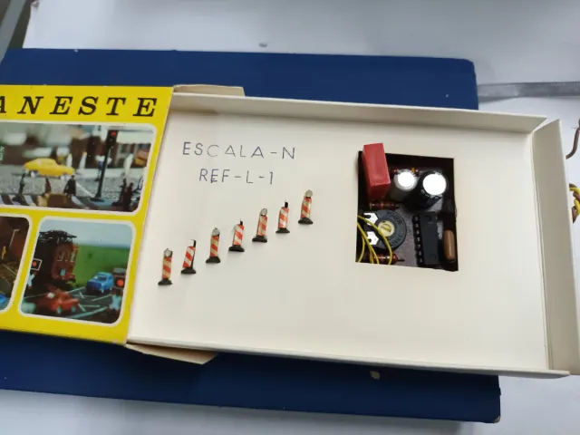 Modulo di cambio luci automatico Aneste L1 per modelli in scala N