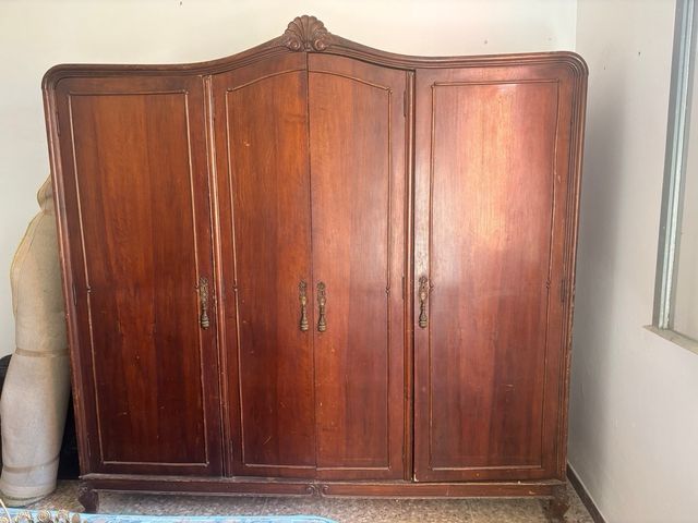 Armario madera maciza años 40/50