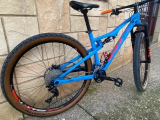 Bicicleta de montaña MTB BH Doble Suspensión Carbo