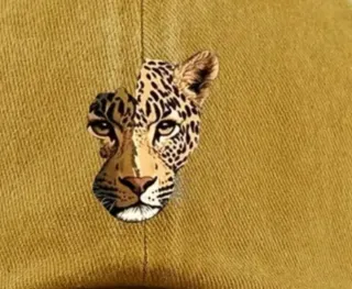 Berretto con stampa tigre