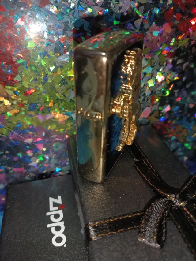 Zippo "Liberty Horse" placado oro Original jewelle