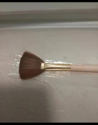 Brocha de maquillaje de Catrice