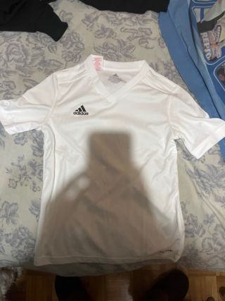 2 Camisetas Adidas Talla 11/12 blanca y azul