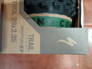 Cubierta Specialized Trail 29x2.35