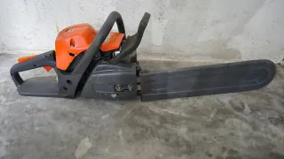 Motosierra Oleo-Mac 250 T