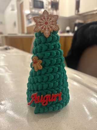 Albero di Natale uncinetto decorato