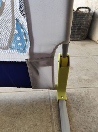 Barrera de Cama Infantil Giraffe in the Space