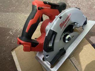 Sierra Circular Milwaukee M18BLCS66 Brushless