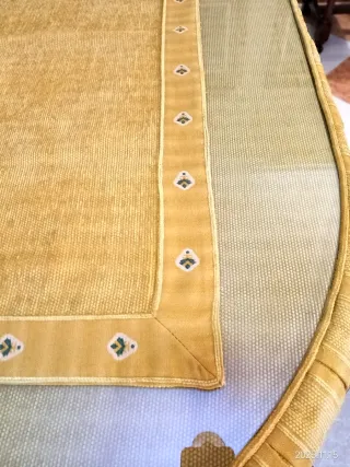 Ropa de mesa camilla y cortinas a juego