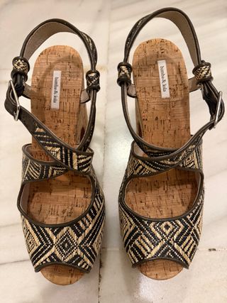 Sandalias Bimba y Lola con plataforma