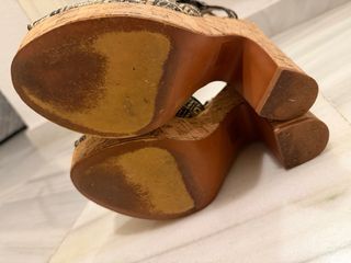 Sandalias Bimba y Lola con plataforma