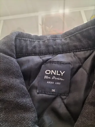 Cazadora vaquera Only bordada