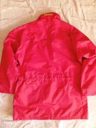 Giacca a vento Ferrari vintage rossa