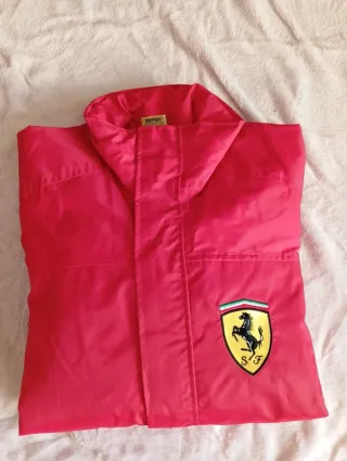 Giacca a vento Ferrari vintage rossa