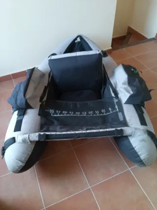 Pato de pesca hinchable