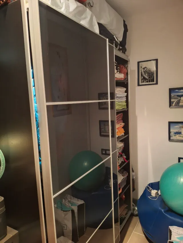 Armario puertas correderas Ikea