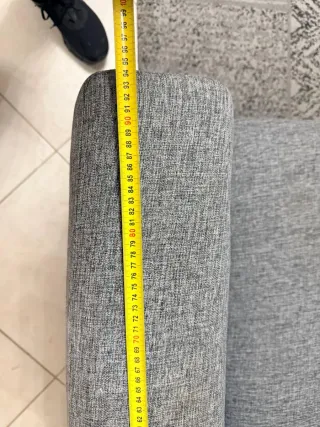 Divano grigio in tessuto 95x210,3 posti