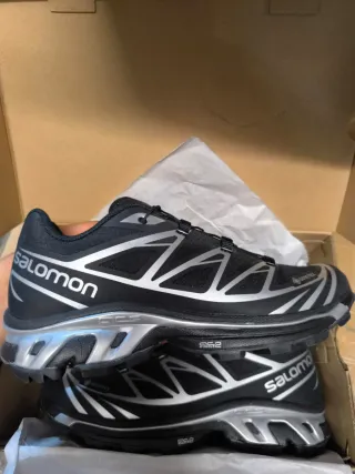 Zapatillas Salomon GORE-TEX Negras y Plateadas