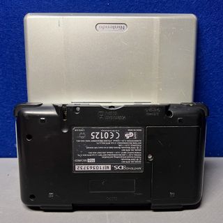 DS Gris NTR-001 PAL Europa con stick Nintendo