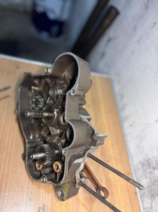 Motor derbi €2 marrón.