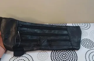 Riñonera Piel Vintage Negra 80s