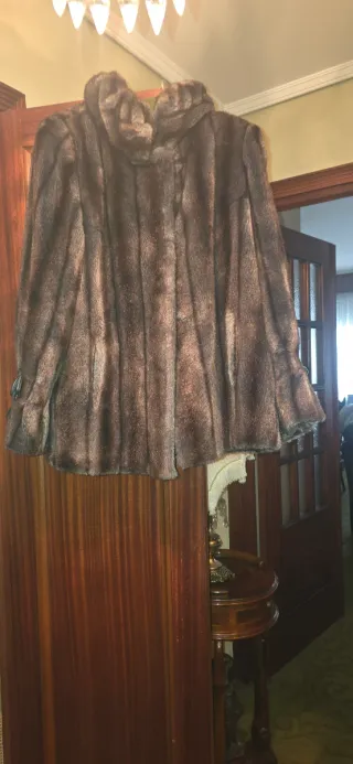 Chaquetón Piel Sintética tipo visón