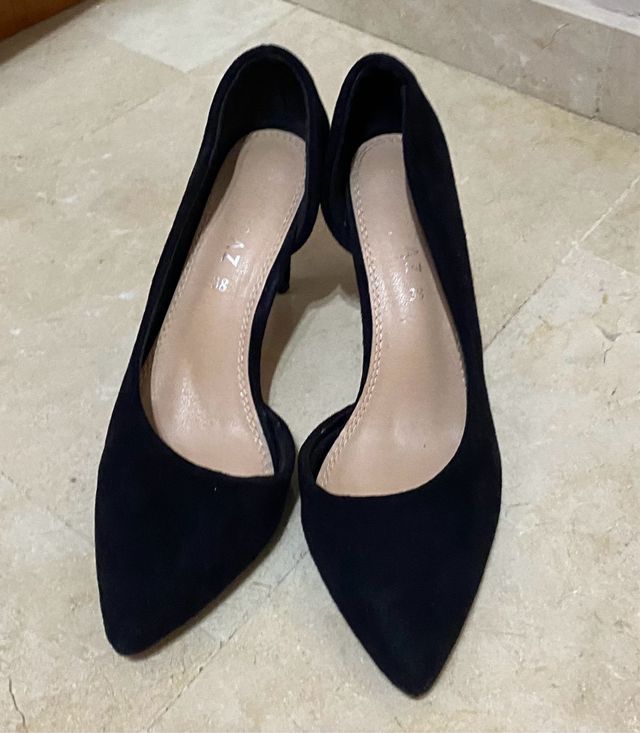 Tacones negros ante asimétricos talla 38