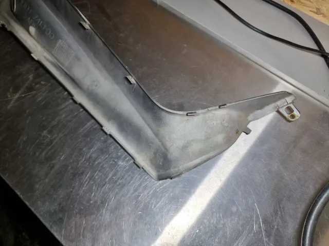 Tapa lateral Xmax 250