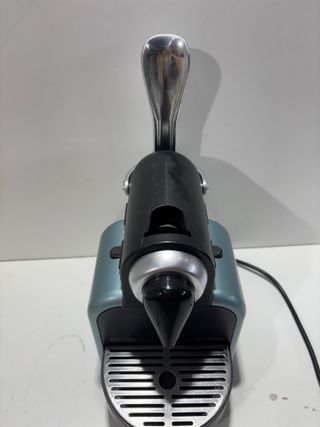 Cafetera Nespresso Delonghi