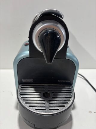 Cafetera Nespresso Delonghi
