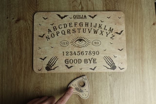 Ouija de madeira gravada ESOTERISMO