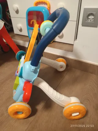 Andador bebé musical y de actividades 15€/ud 2=25€