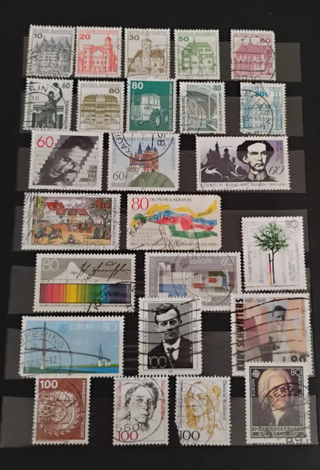 Album francobolli Italia e estero