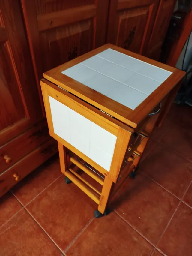 Mueble cocina madera con ruedas
