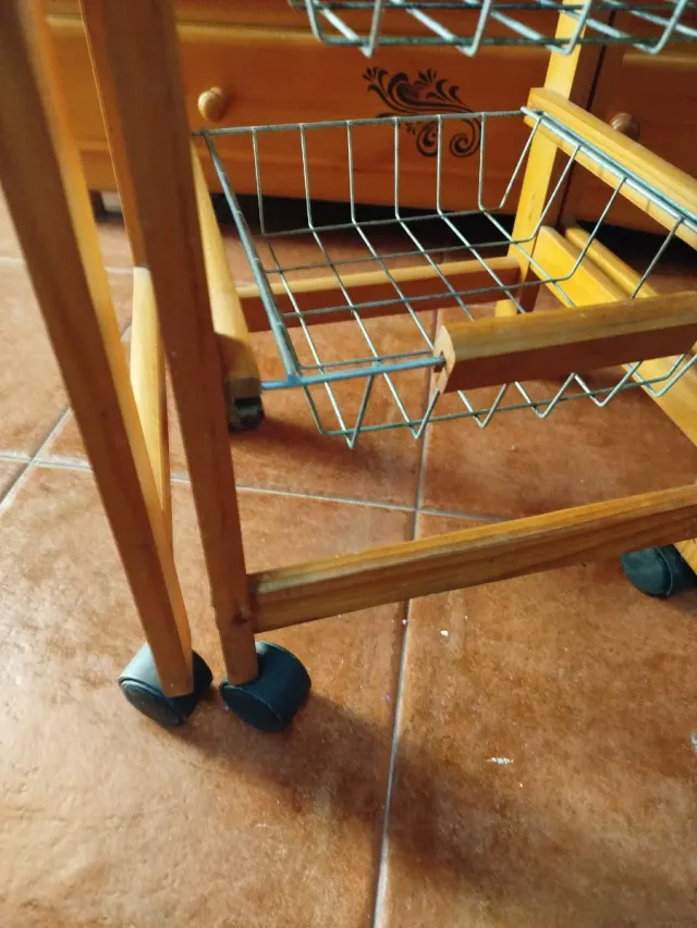 Mueble cocina madera con ruedas