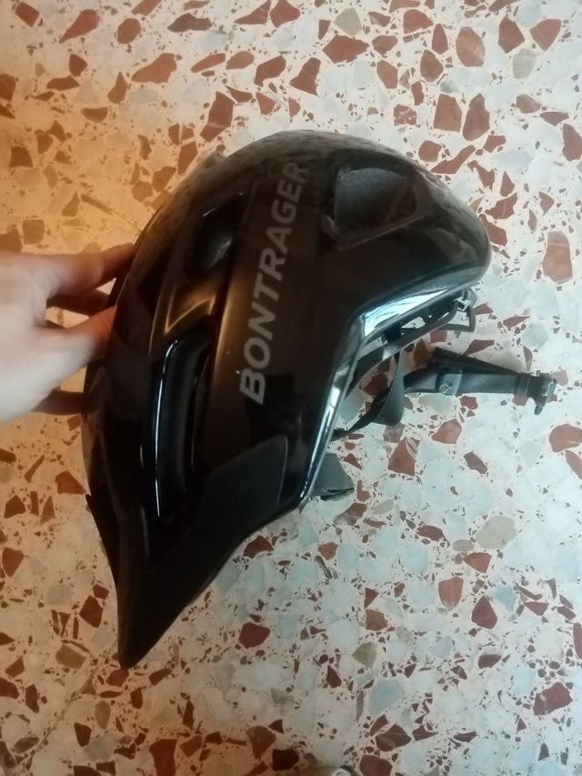 Casco Bontrager Quantum Nero