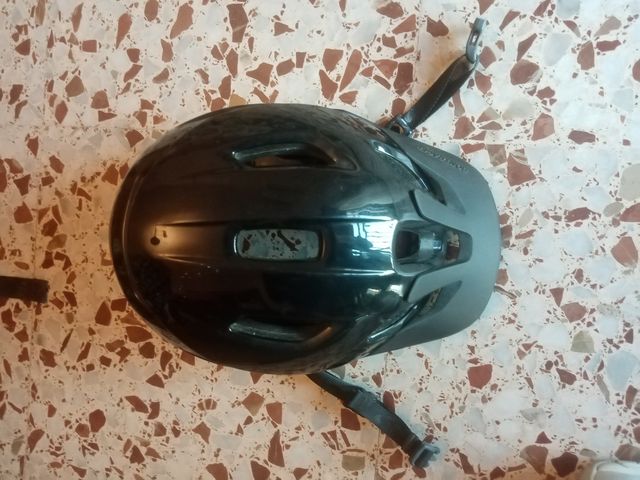 Casco Bontrager Quantum Nero