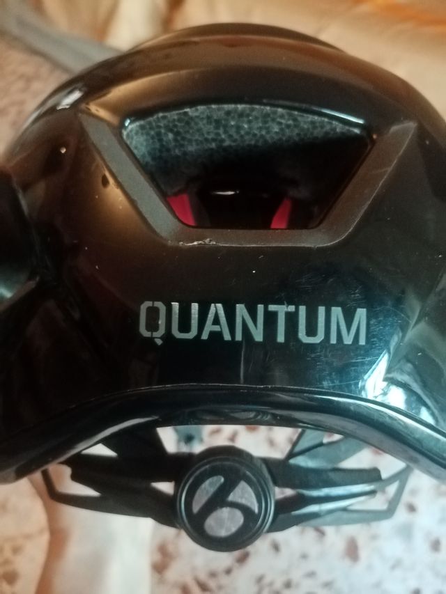 Casco Bontrager Quantum Nero
