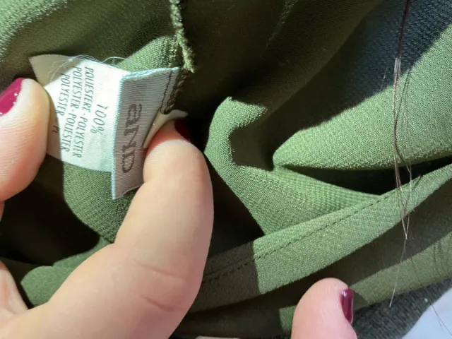 Camicetta vintage verde militare con fiocco