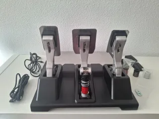 Pedales Thrustmaster T-LCM