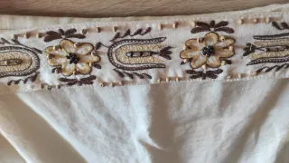 Falda Lino 100% Talla 44 Bordada