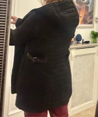 Chaqueta Guess Oxana impermeable negra