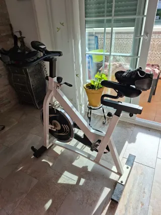 Bicicleta Spinning Blanca