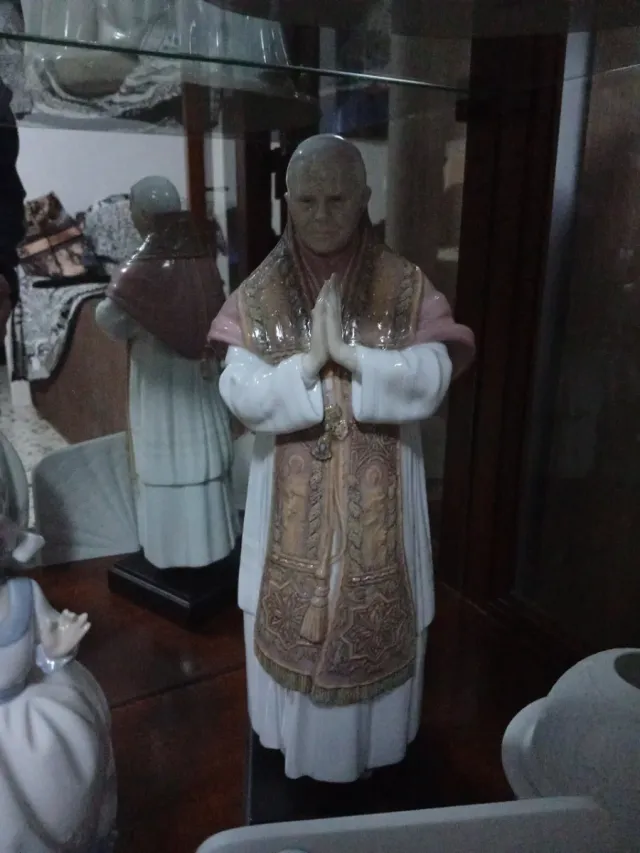 Papa Benedicto XVI Lladro Edición Limitada