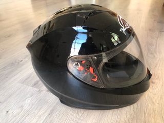 Casco Integral MT Negro. Talla M.