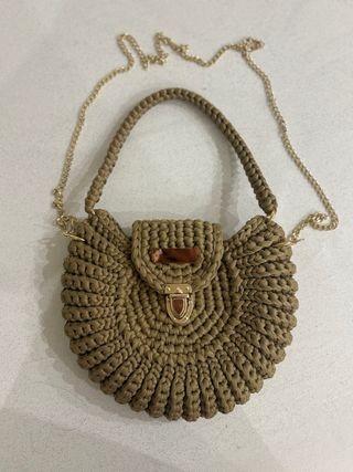 borsa uncinetto marrone e oro