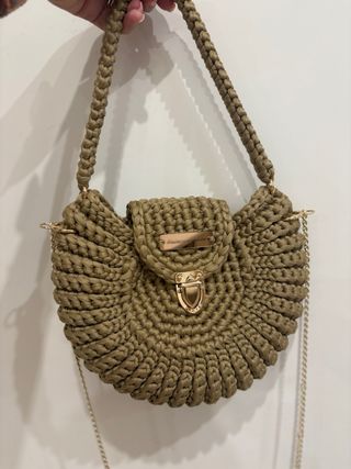 borsa uncinetto marrone e oro