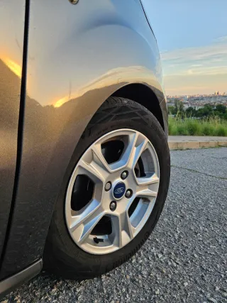 Ford Transit Courier