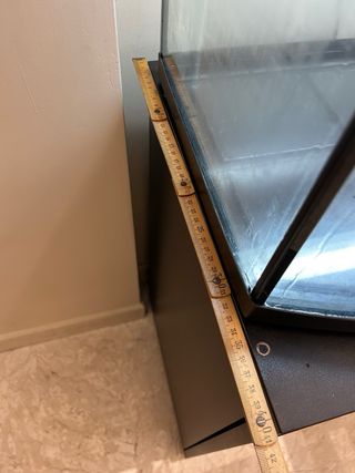 Acquario 60L bombato con mobiletto nero