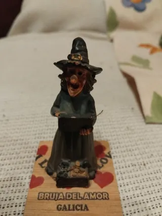 Bruja del Amor Galicia Figura